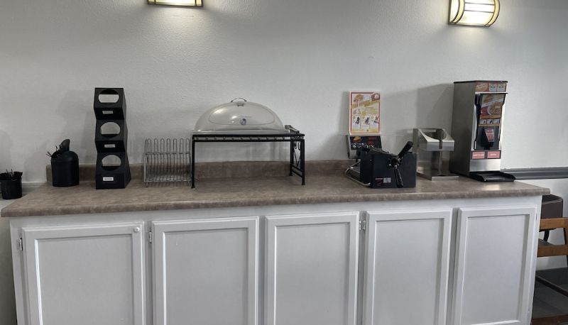 Sala prima colazione - Quality Inn Carlin