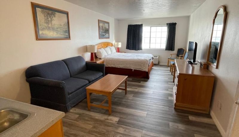 Info - Quality Inn Carlin