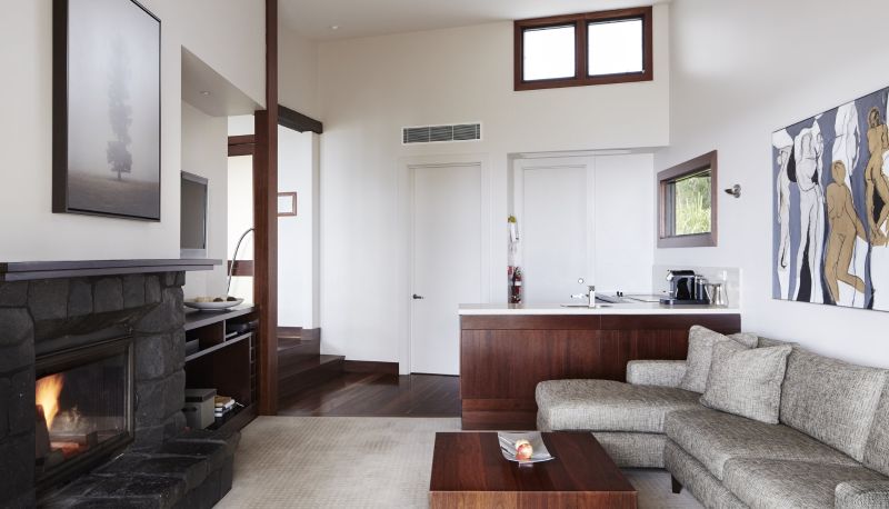 Camera - Spicers Peak Lodge