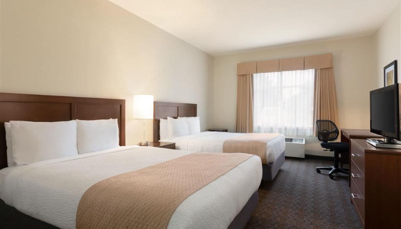 Habitación - Days Inn by Wyndham Ottawa Airport