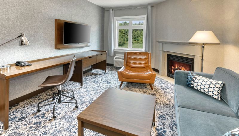Zimmer - Four Points by Sheraton Barrie
