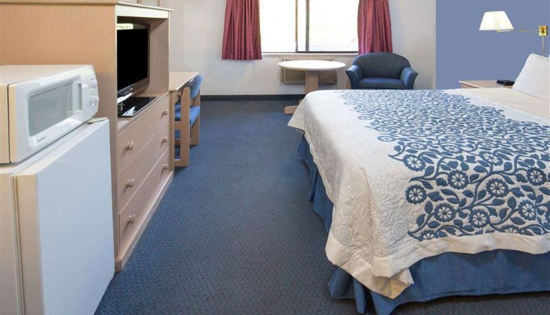 Zimmer - Days Inn by Wyndham Corvallis