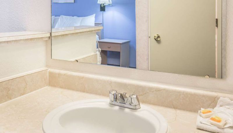 Zimmer - Days Inn by Wyndham Corvallis