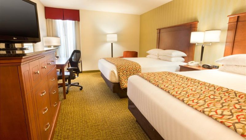 Habitación - Drury Inn and Suites Charlotte University Place