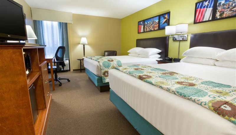 Camera - Drury Inn and Suites Houston Near the Galleria