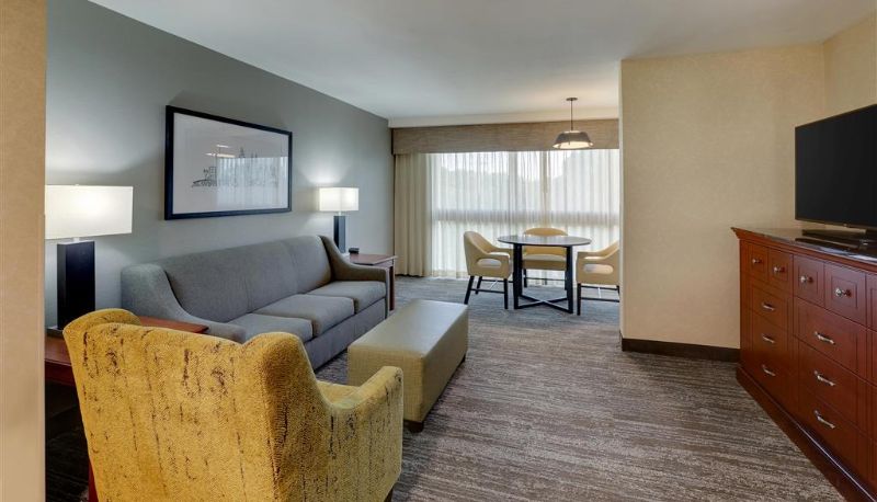 Zimmer - Drury Inn and Suites Atlanta Marietta