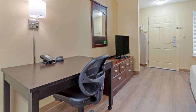 Zimmer - Extended Stay America Select Suites - Durham - University