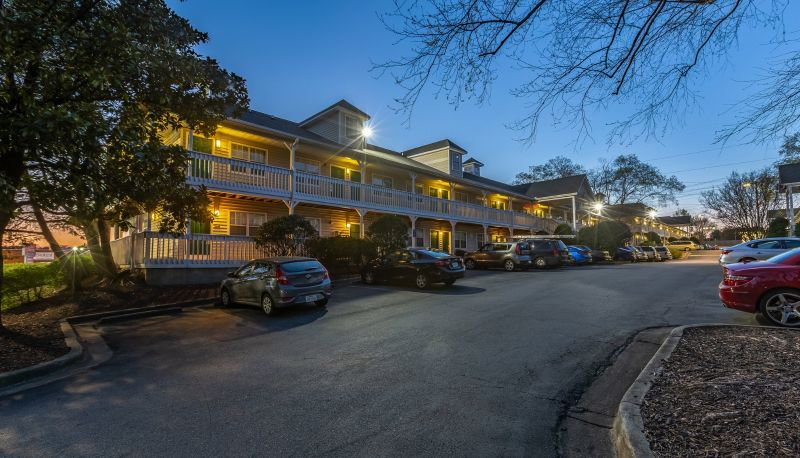 Info - HomeTowne Studios Atlanta - Norcross South