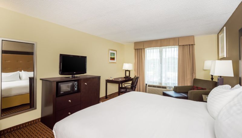 Camera - Holiday Inn Express & Suites NORTH EAST by IHG