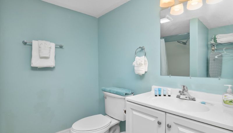 Suite - Latitude 26 Waterfront Resort & Marina