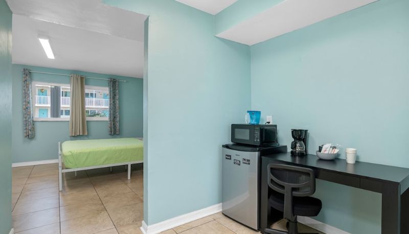 Suite - Latitude 26 Waterfront Resort & Marina