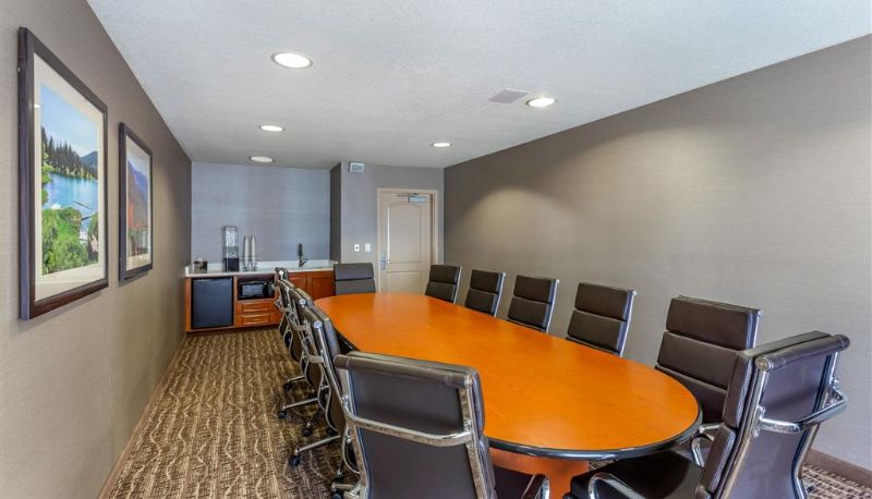 Salle de conférence - Comfort Inn & Suites Logan Near University