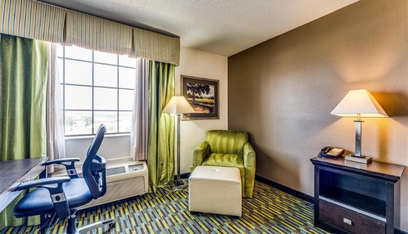 Room - Wyndham Garden Wichita Downtown