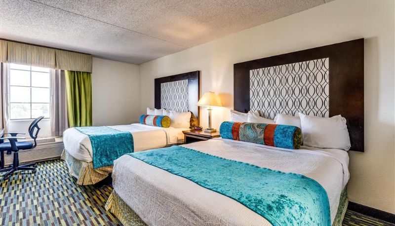 Room - Wyndham Garden Wichita Downtown