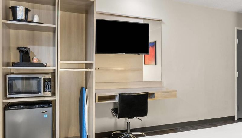 Zimmer - Quality Inn & Suites Nashville - Bellevue