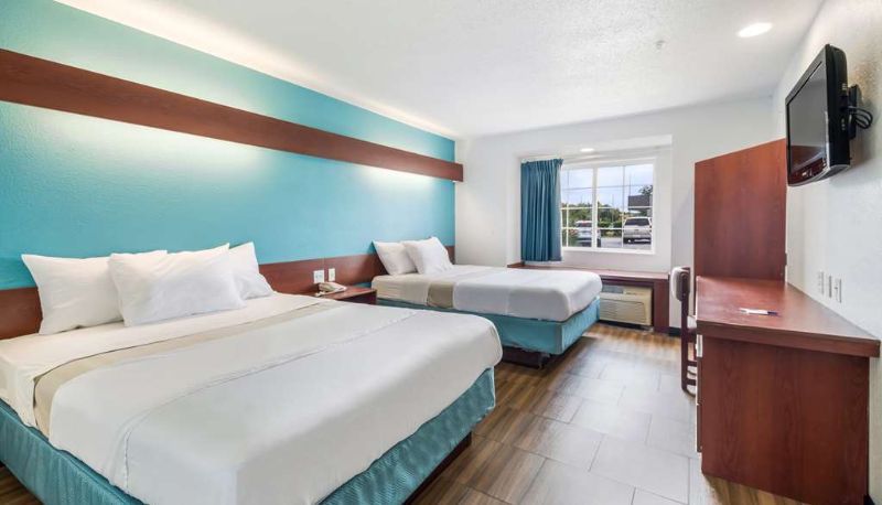 Vierbettzimmer - Americas Best Value Inn & Suites Brunswick