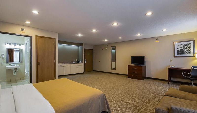 Camera - Quality Inn Waverly