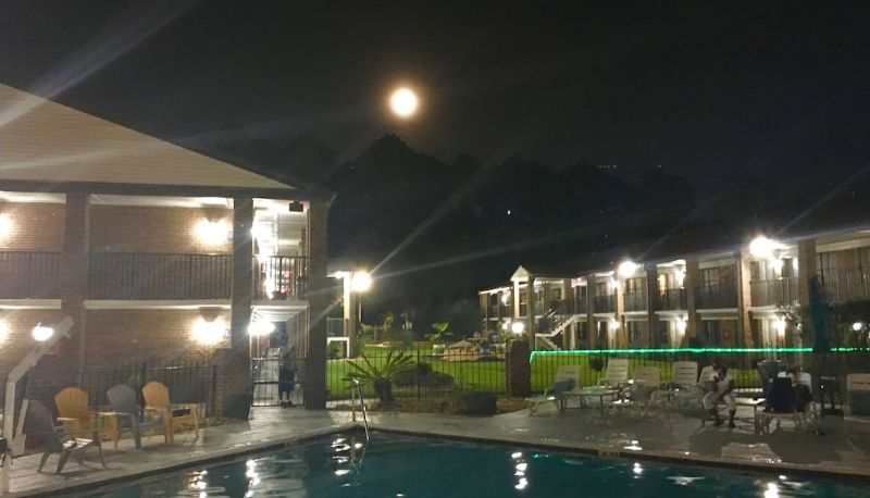 Zwembad - Ameris At Home Inn & Suites
