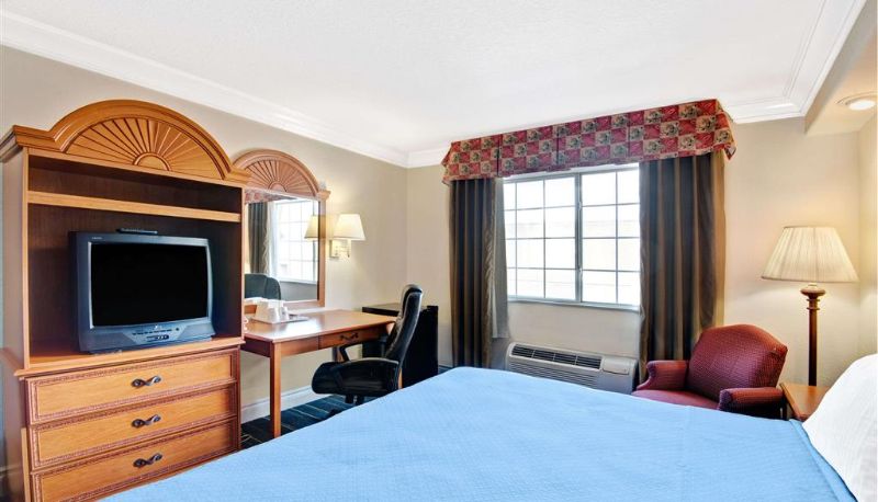 Habitación - Days Inn by Wyndham San Antonio Airport