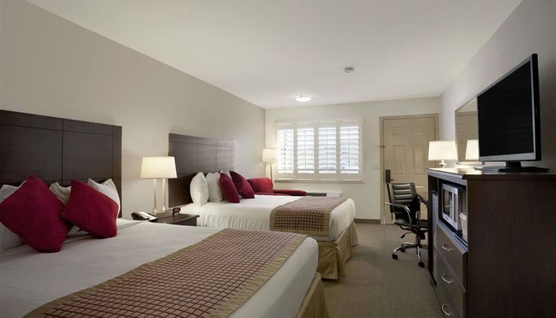 Zimmer - Ramada by Wyndham Tempe/At Arizona Mills Mall