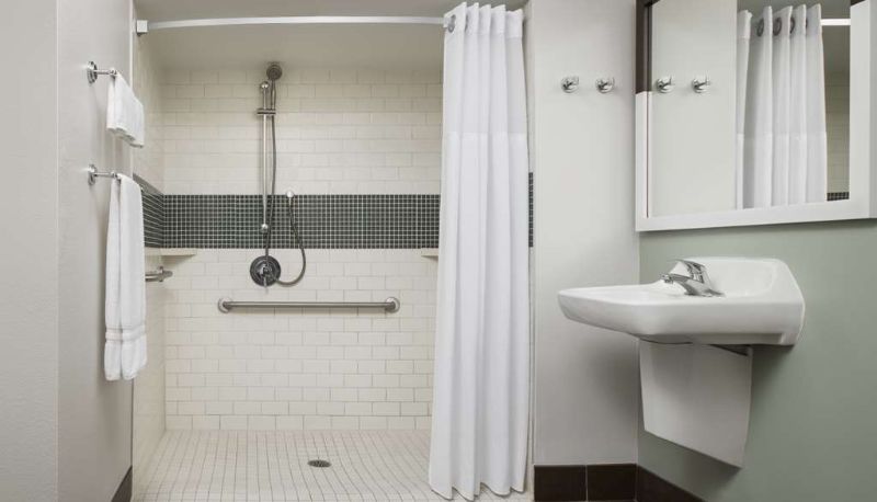 Suite - Sonesta ES Suites Toronto