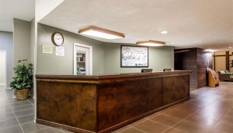 Lobby - Super 8 by Wyndham Sterling CO