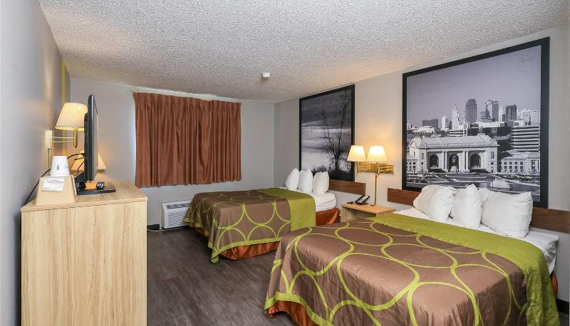 Camera - Super 8 by Wyndham Smithville/Kansas City