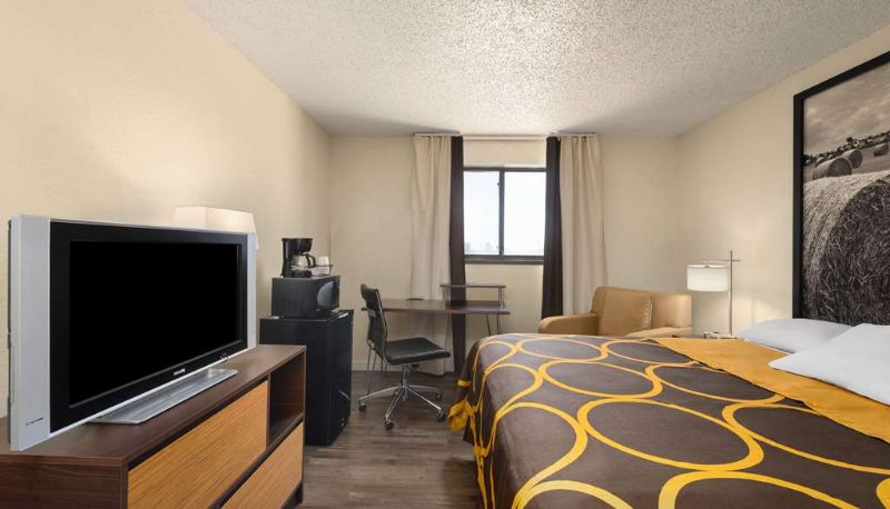 Zimmer - Super 8 by Wyndham Dodge City