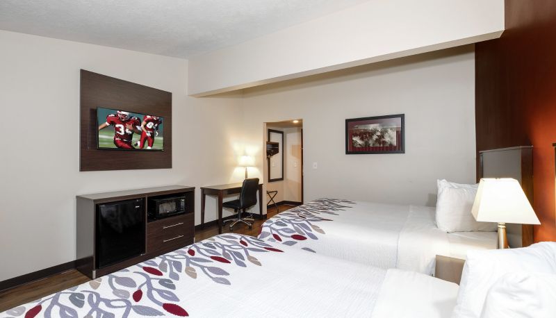Zimmer - Red Roof Inn Vermillion - U of South Dakota