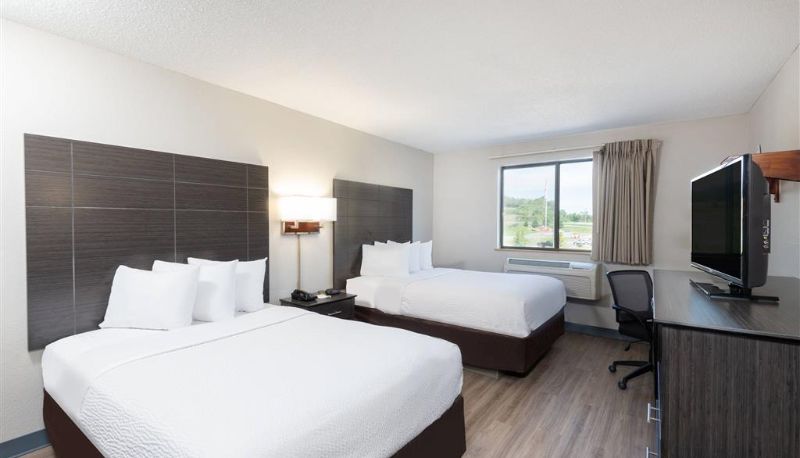 Camera - Days Inn by Wyndham Somerset PA I-70 I-76
