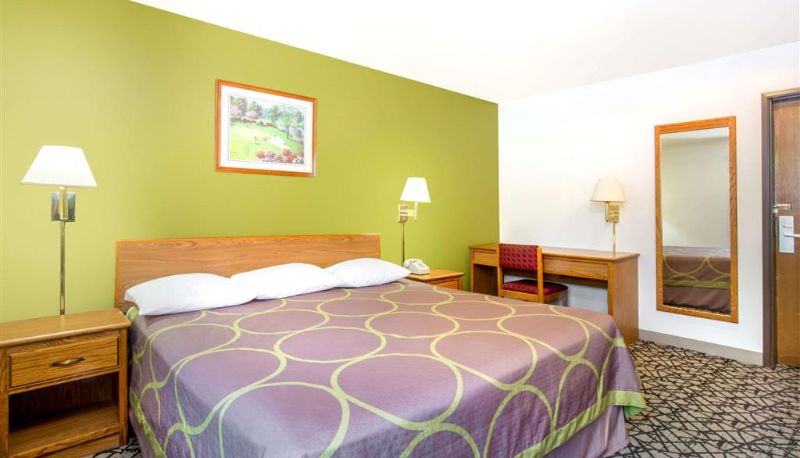 Zimmer - Super 8 by Wyndham Richmond/Broad Street