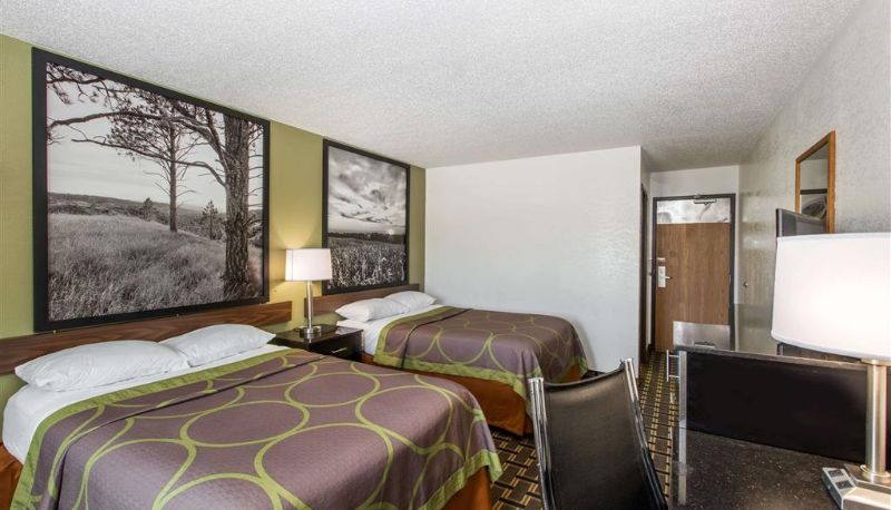 Zimmer - Super 8 by Wyndham Wayne