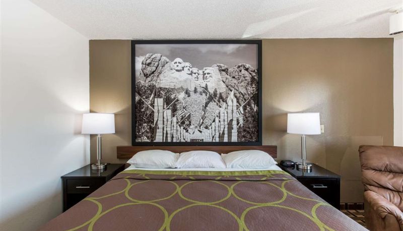 Zimmer - Super 8 by Wyndham Wayne