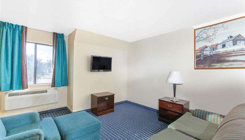 Zimmer - Super 8 by Wyndham Sallisaw