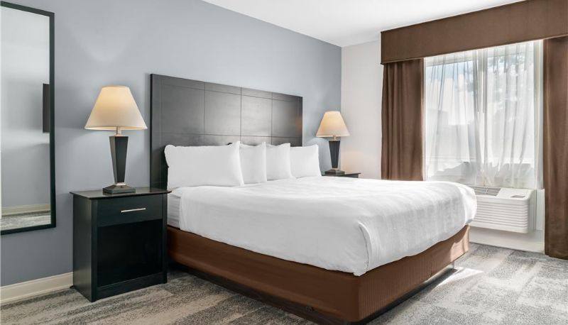 Room - Best Western Lakewinds