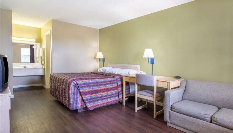 Habitación - Super 8 by Wyndham Monticello
