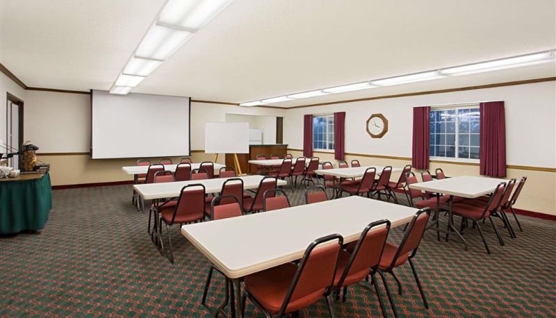 Sala conferenze - Super 8 by Wyndham New Hampton