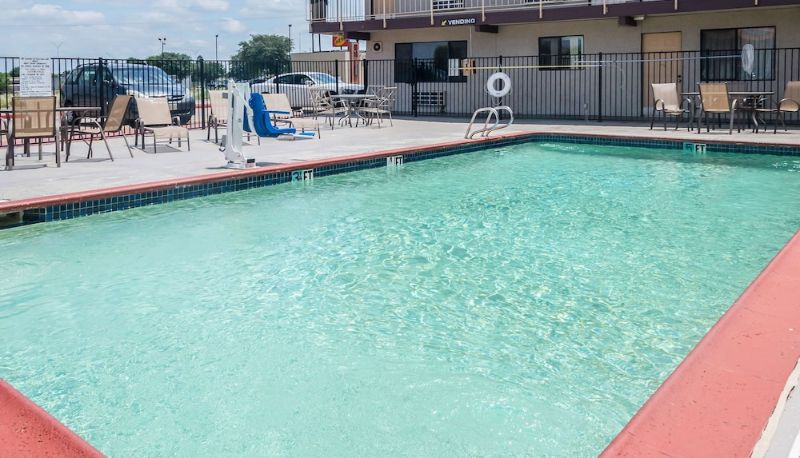 Piscine - Motel 6 Dallas - Mesquite