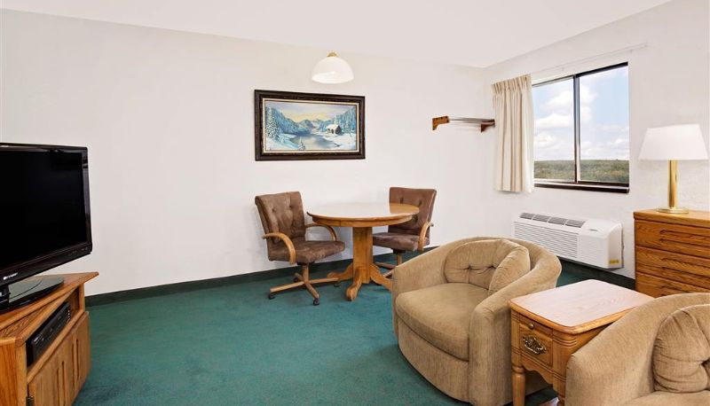 Zimmer - Super 8 by Wyndham Cut Bank