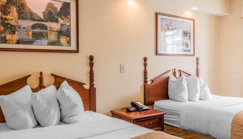 Quadrupla - Rodeway Inn Sylacauga Hwy 280