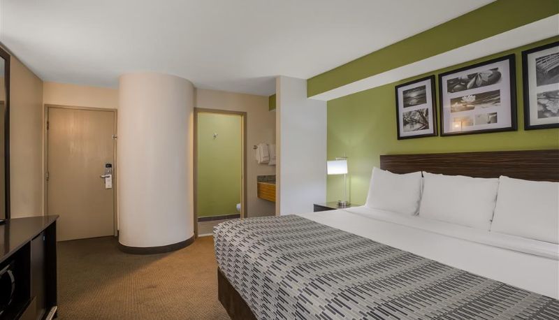 Camera - SureStay Plus by Best Western Mesa Superstition Springs