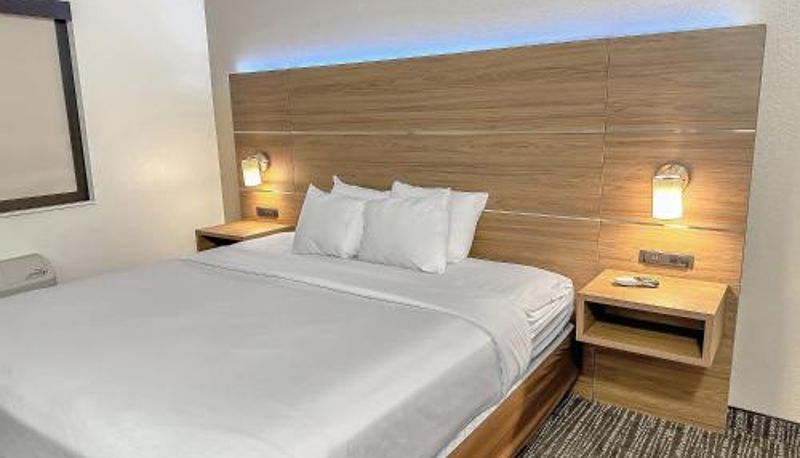 スイート - Estherville Hotel & Suites