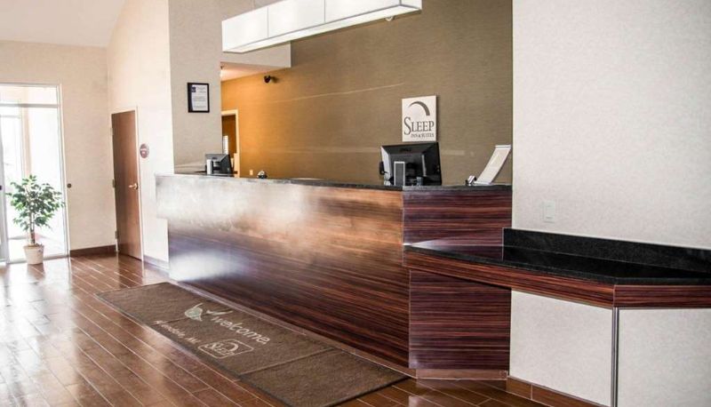 Hall - Sleep Inn & Suites Allendale