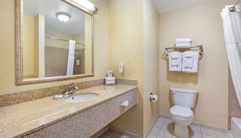Zimmer - Comfort Inn & Suites Rawlins