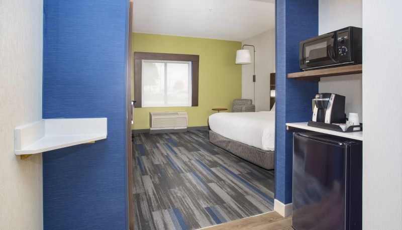 Oda - Holiday Inn Express KANSAS CITY - AT THE LEGENDS by IHG