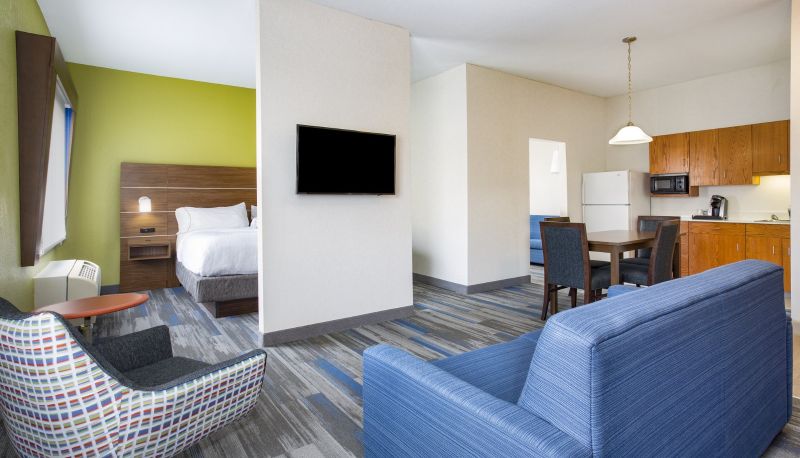 Oda - Holiday Inn Express KANSAS CITY - AT THE LEGENDS by IHG