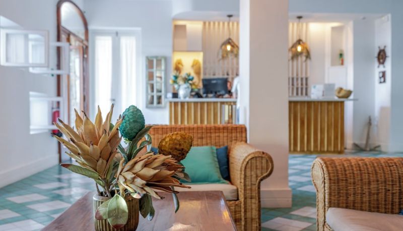 ホール - Hotel Baia di Puolo