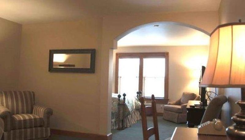 Room - The Ennis Inn and Pub