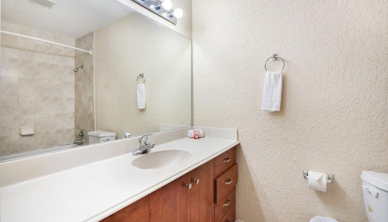 Camera standard - OYO Hotel & Apartments Houston Galleria