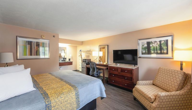 Standardzimmer - Colonial Inn